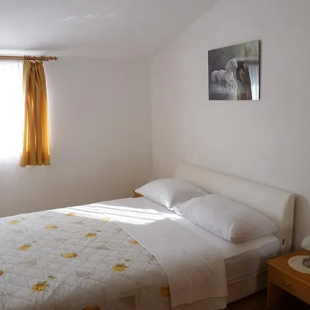 Sanda Tribunj Tribalj