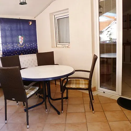 דירה Sanda Tribunj