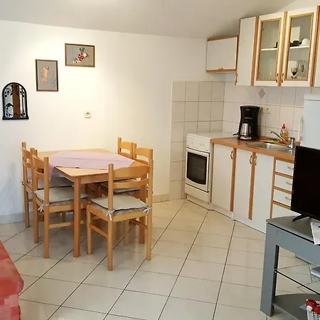 Sanda Tribunj Tribalj