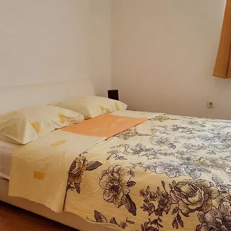 Apartman Sanda Tribunj Tribalj