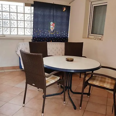 Sanda Tribunj Tribalj