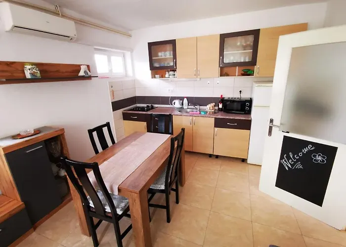 Apartament Sanda Tribunj Tribalj