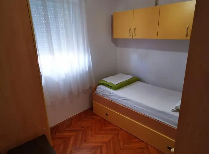 Sanda Tribunj Apartament