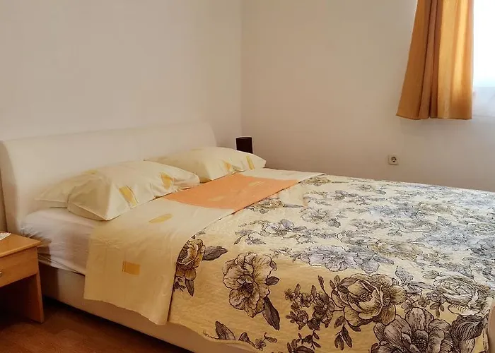 Daire Sanda Tribunj Tribalj